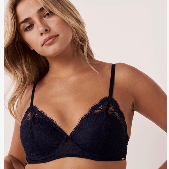 Lightly Lined Lace Bralette - 2 pack - Size Large - Picture 1 of 7